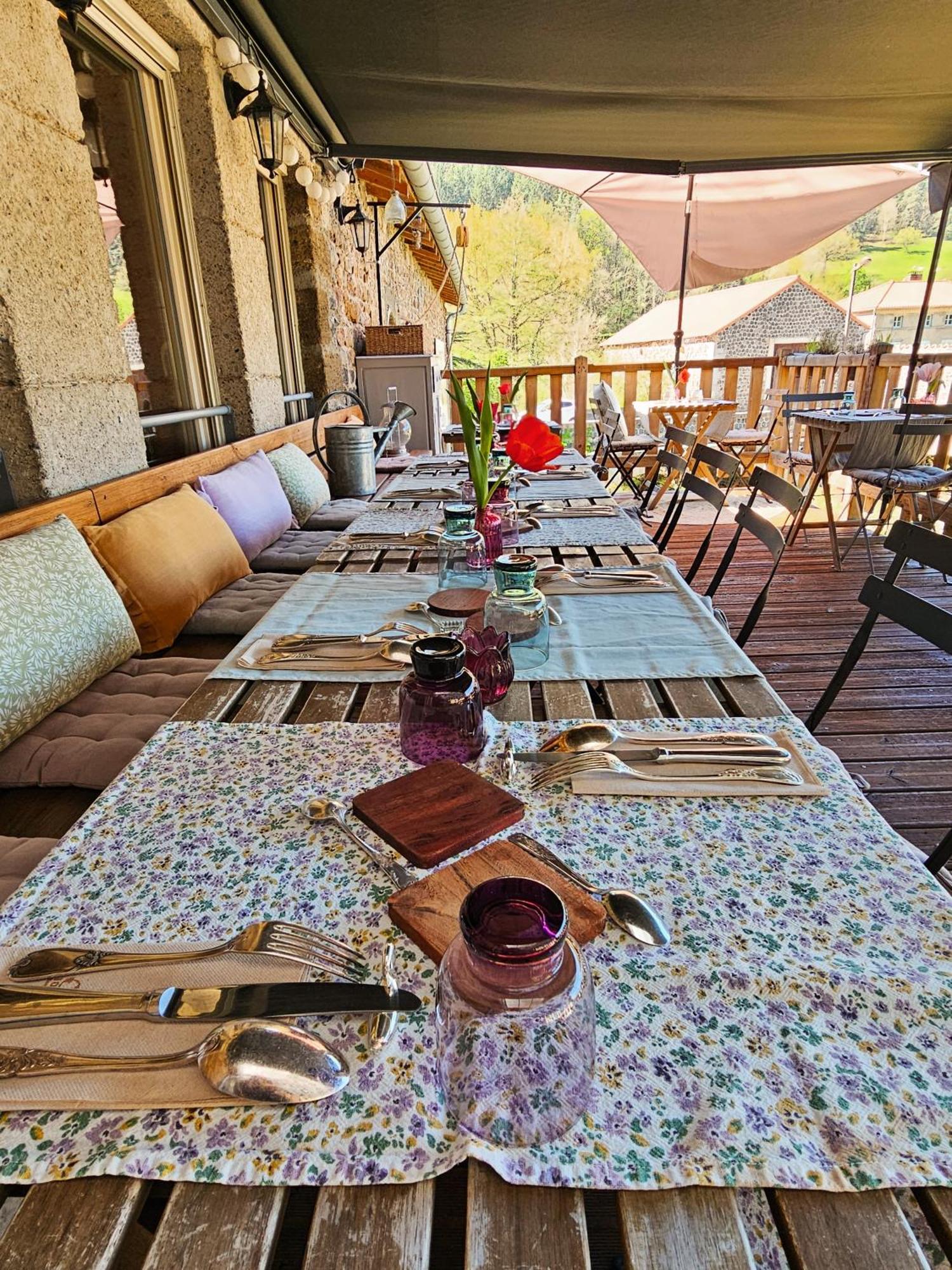 Auberge De Chanteuges Экстерьер фото
