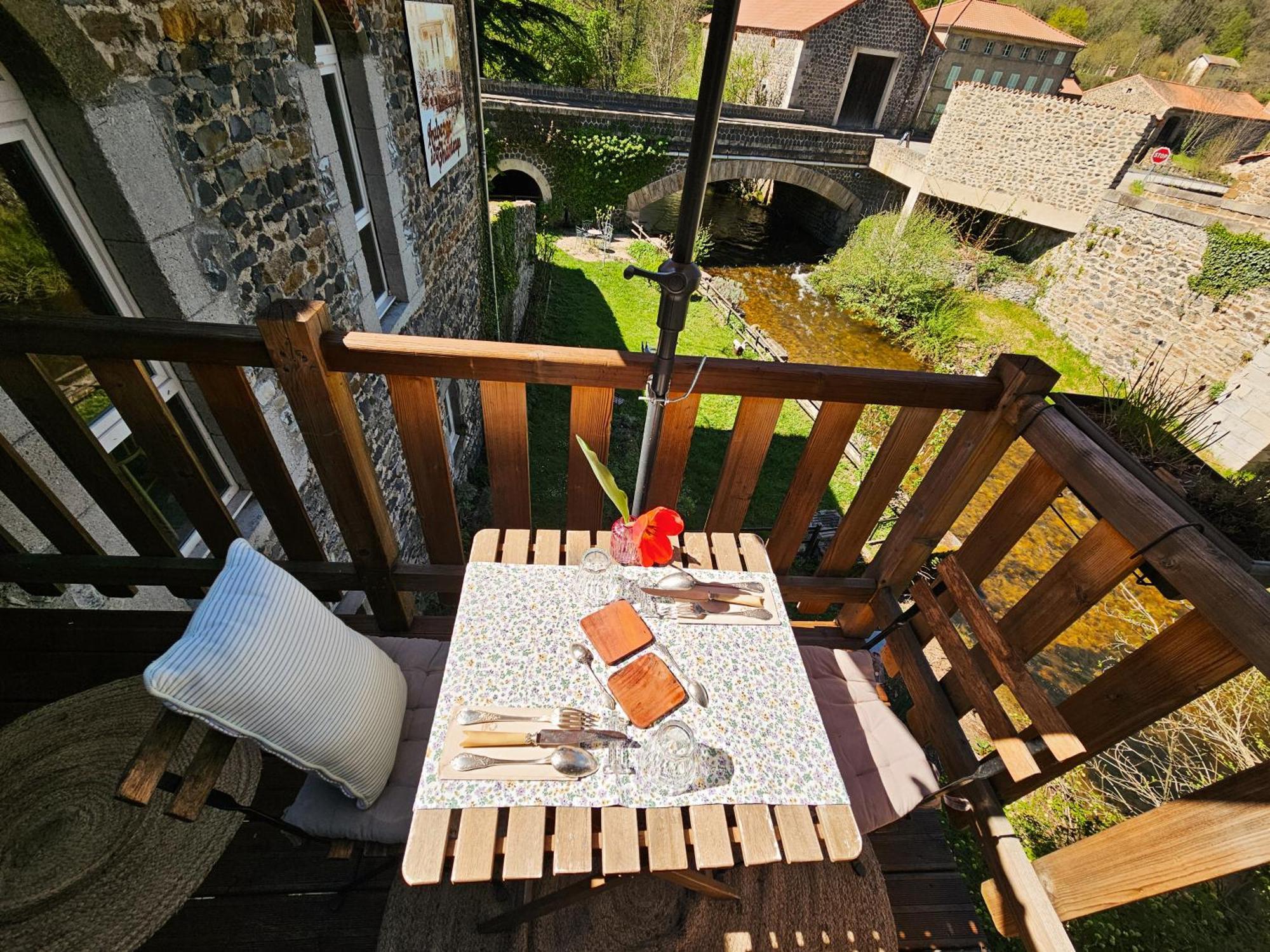 Auberge De Chanteuges Экстерьер фото
